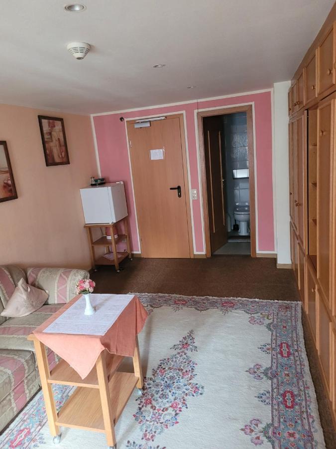 Gaestehaus Luise Bed & Breakfast Monschau Bagian luar foto