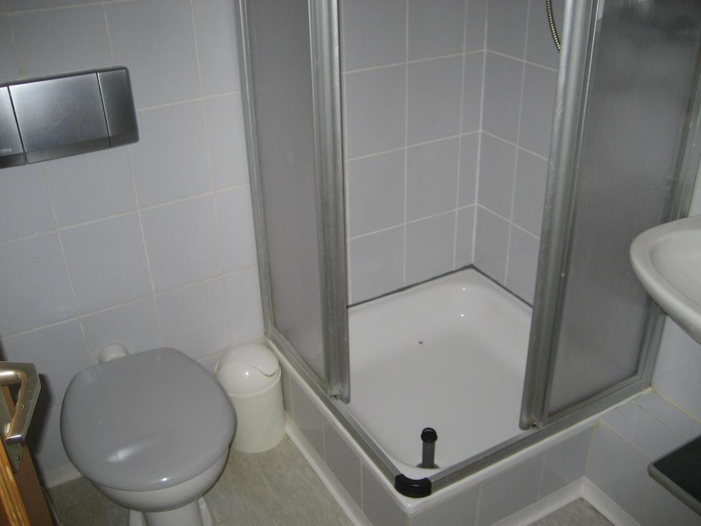 Gaestehaus Luise Bed & Breakfast Monschau Ruang foto