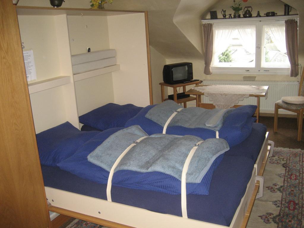 Gaestehaus Luise Bed & Breakfast Monschau Ruang foto